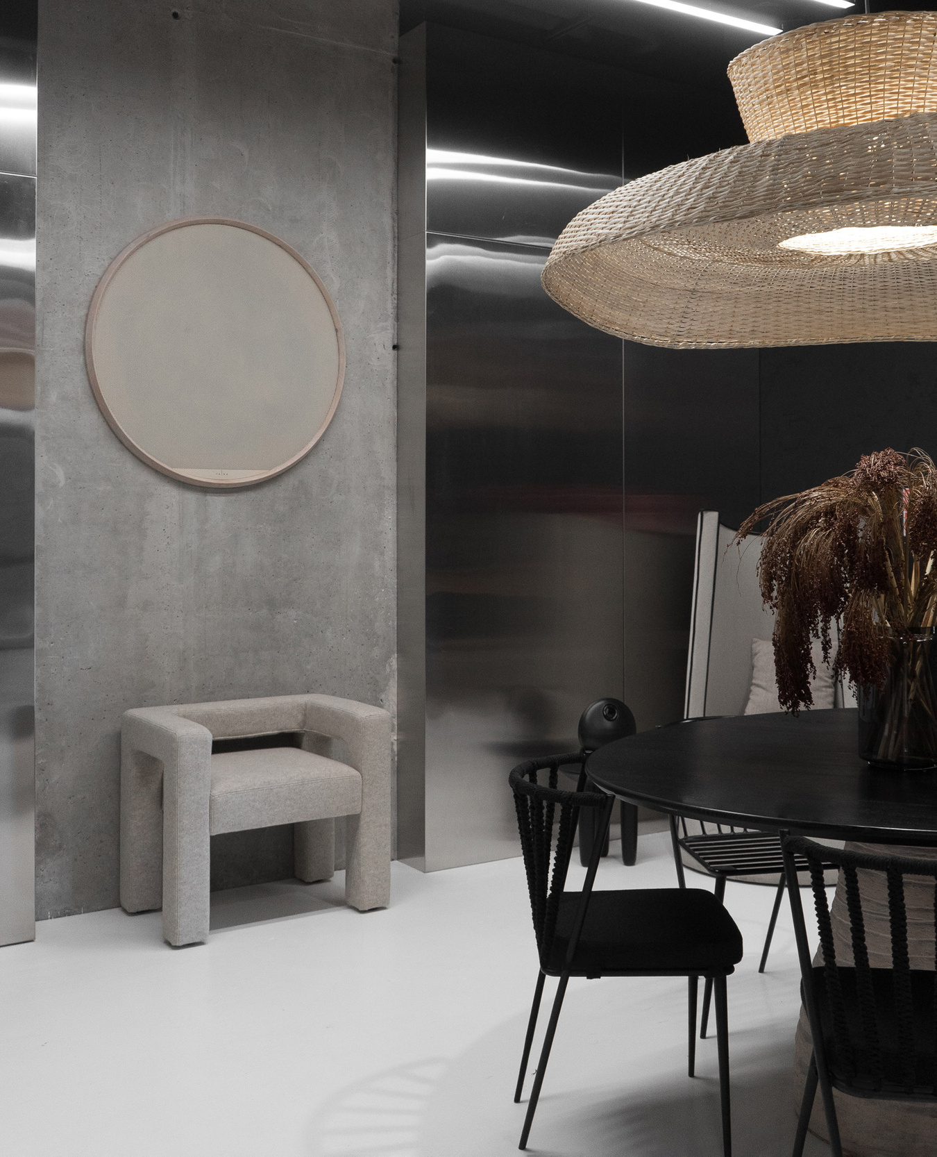 https://boon-room.centracdn.net/client/dynamic/images/8650_366cbf3304-toptun-armchair-40__-1350x0.jpg
